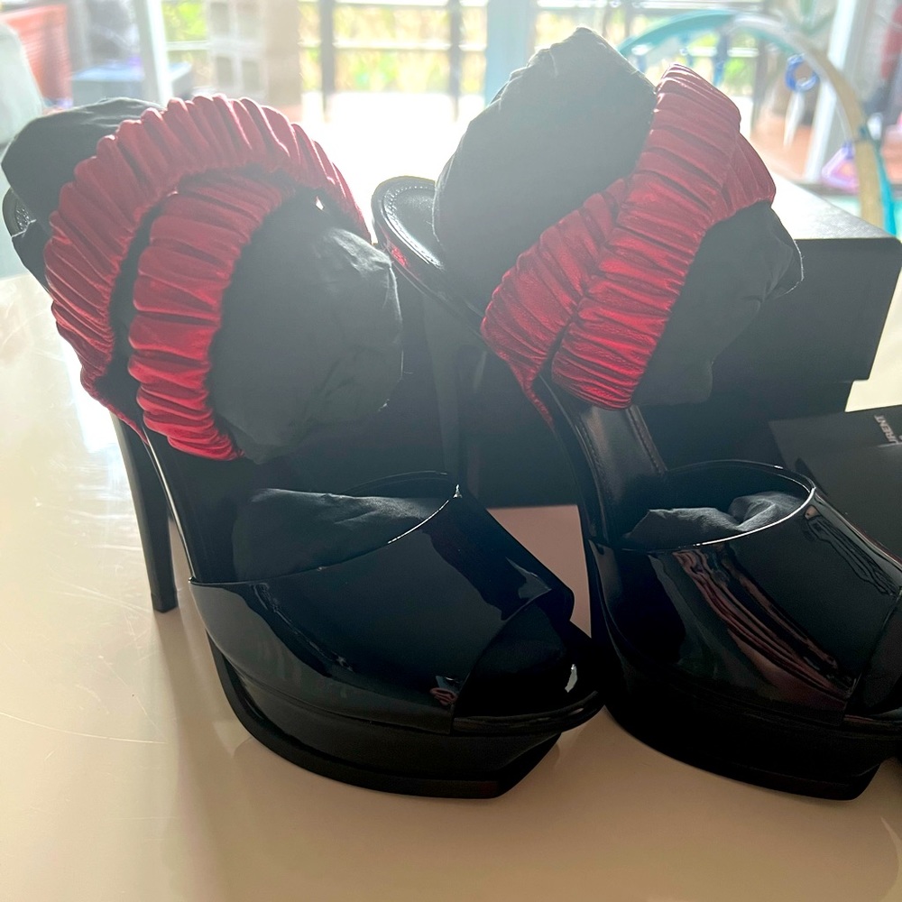Patent Tribute Elastic Ankle Strap Platform
